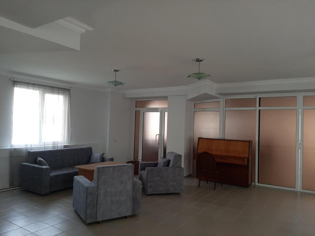 N&R Rest House Tsaghkadzor Εξωτερικό φωτογραφία